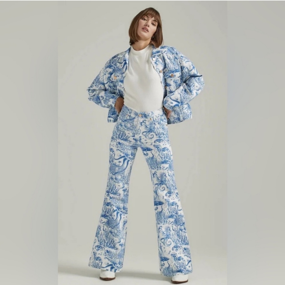 Wrangler High Rise Wanderer FLARE JEAN IN SAILING SEVEN SEAS Nautical Print - Picture 4 of 15